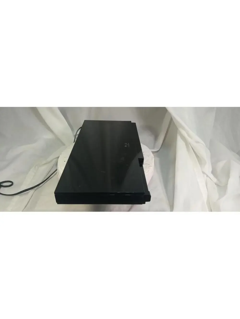 Samsung BD-D5700 Blu-Ray Disc DVD Player Smart WiFi HDMI Black